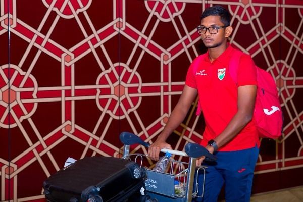 وصول منتخب المالديف