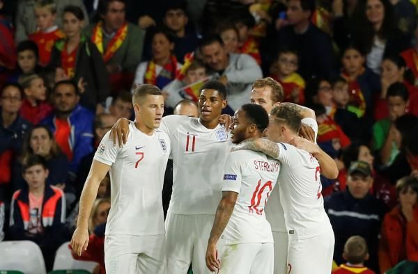 لاعبو منتخب إنجترا 