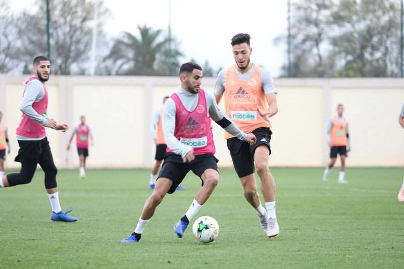 لاعبو المنتخب الجزائري