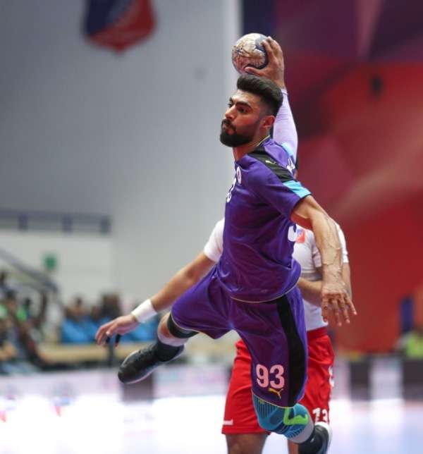 جانب من لقاء الكويت وباربار