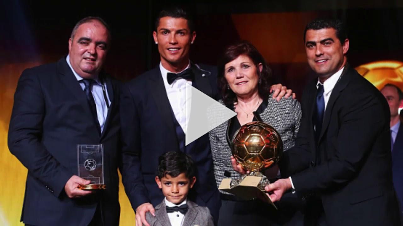 كريستيانو رونالدو مع والدته