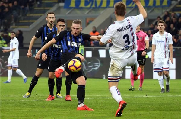 ميلان سكرينيار