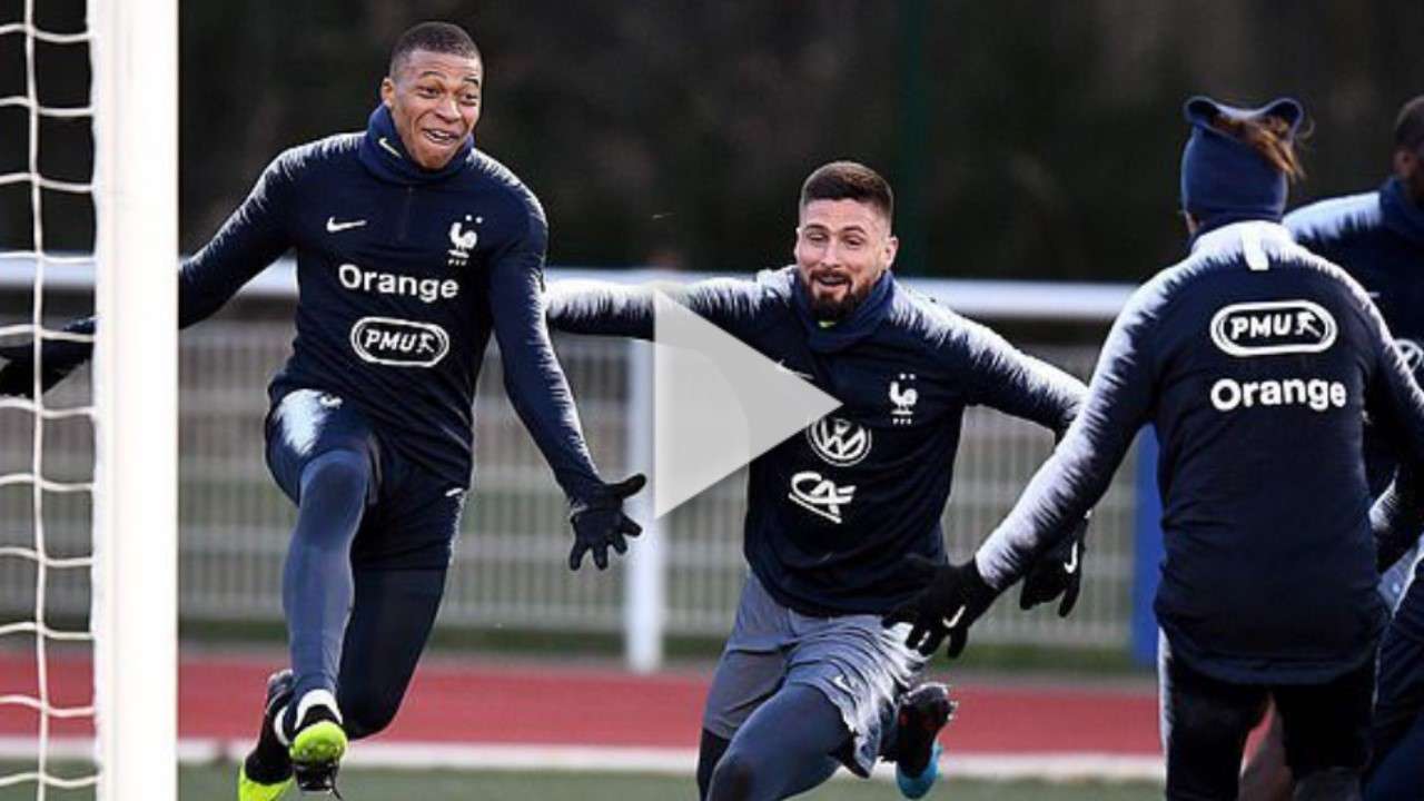 مبابي في تدريبات فرنسا