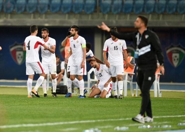 البري يتلقى التهنئة بعد تعادل الأردن