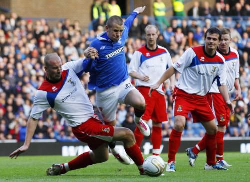 2010-10-30t145216z_01_dmr507_rtridsp_3_soccer-europe_reuters