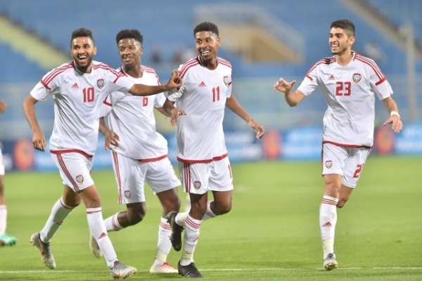 لاعبو منتخب الإمارات الأولمبي 