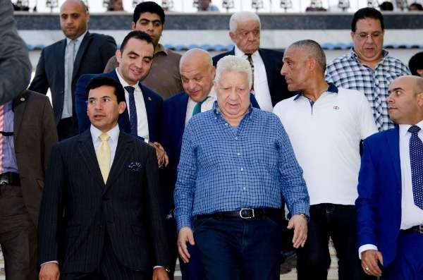 مرتضى منصور وأشرف صبحي