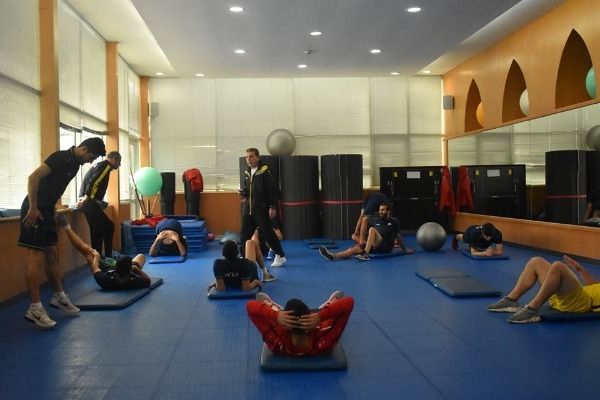 من تدريبات الأولمبي السوري داخل الصالة الرياضية