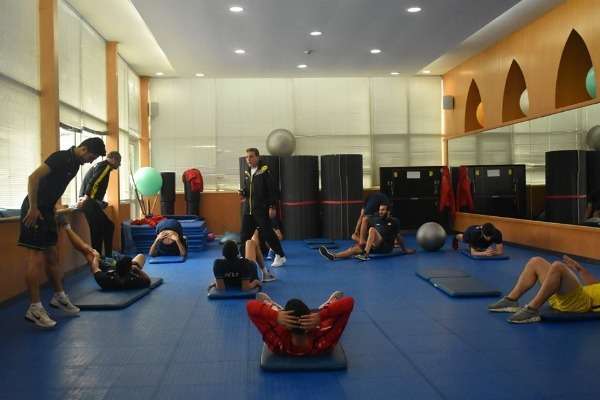 من تدريبات الأولمبي السوري داخل الصالة الرياضية