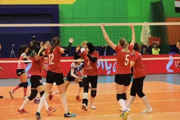 لاعبات الأهلي