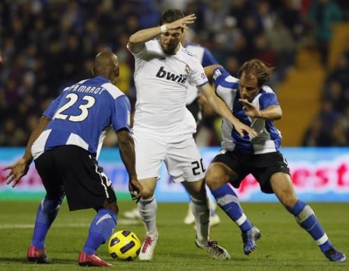 2010-10-30t195440z_01_hjk09_rtridsp_3_soccer-spain_reuters