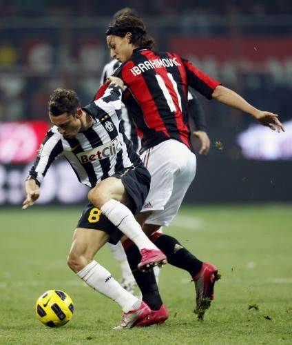 2010-10-30t200324z_01_mxr10_rtridsp_3_soccer-italy_reuters