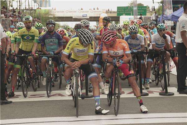 زامورا من السباق