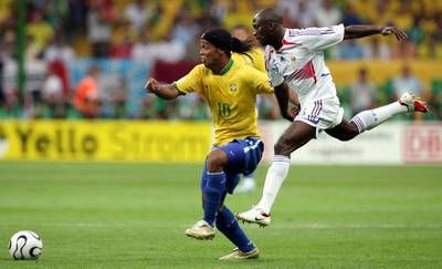 ماكيليلي ورونالدينيو - أرشيفية