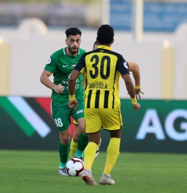 من مباراة شباب الأهلي واتحاد كلباء