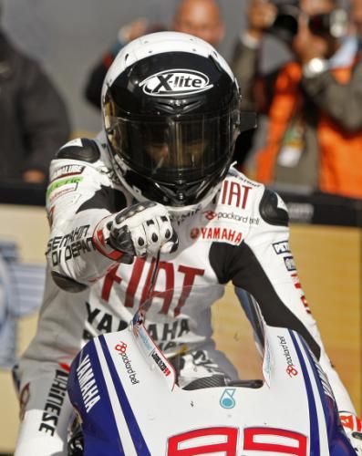 2010-10-31t145307z_01_jmr10_rtridsp_3_motorcycling-prix_reuters