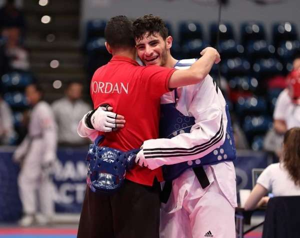 الصادق خطف الذهب بجدارة