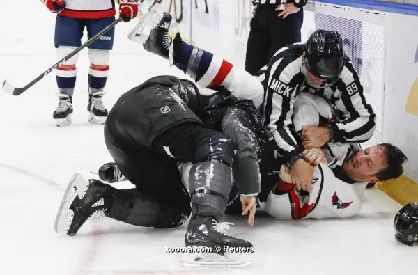 ?i=reuters%2f2019-03-31%2f2019-03-31t020656z_567077111_nocid_rtrmadp_3_nhl-washington-capitals-at-tampa-bay-lightning_reuters