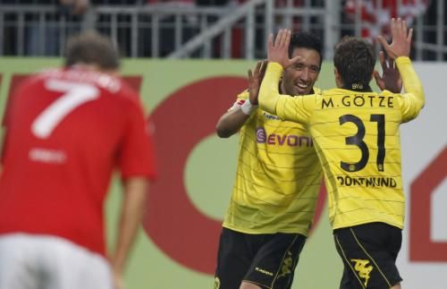 2010-10-31t160956z_01_boh11_rtridsp_3_soccer-germany_reuters