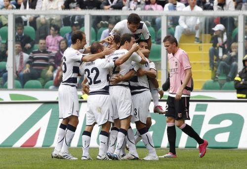 2010-10-31t124202z_01_tgn105_rtridsp_3_soccer-italy_reuters