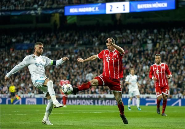 روبرت ليفاندوفسكي و سيرخيو راموس