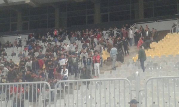 جانب من الحضور الجماهيري