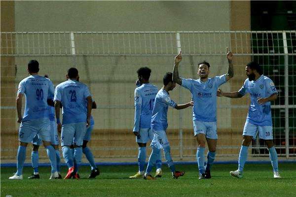 لاعبو الباطن