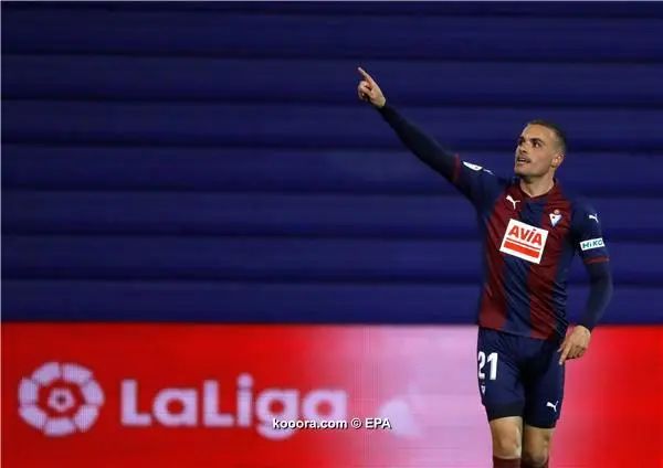 ?i=epa%2fsoccer%2f2019-04%2f2019-04-03%2f2019-04-03-07483447_epa