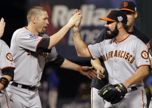 2010-11-01t035158z_01_arl73_rtridsp_3_baseball_reuters