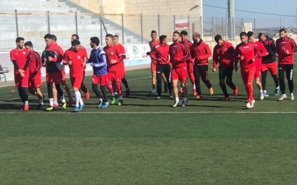 لاعبو البيرة 