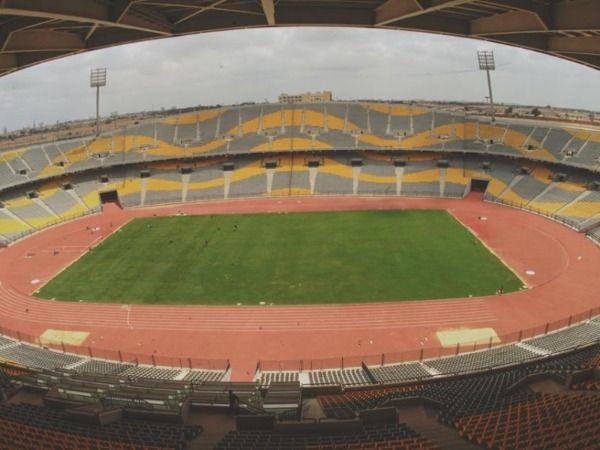 استاد برج العرب