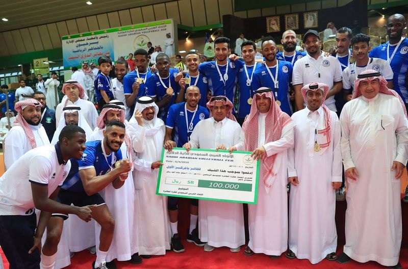 تتويج الهلال