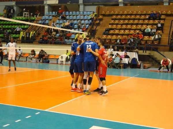 لاعبو الأهلي