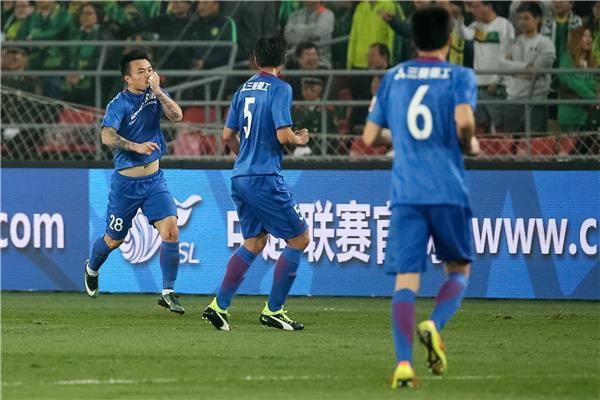 لاعبو شينهوا 