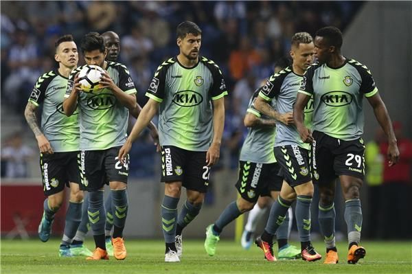 فيتوريا سيتوبال