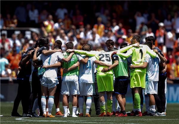 لاعبو ديبورتيفو لاكورونا