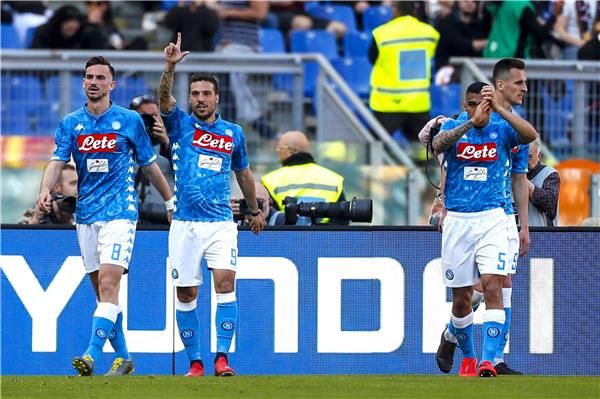 فيردي مع فريقه