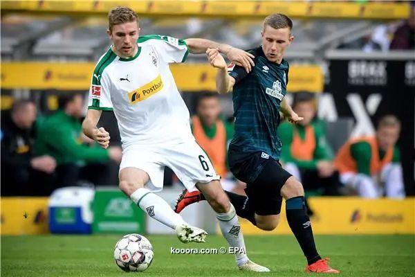 ?i=epa%2fsoccer%2f2019-04%2f2019-04-07%2f2019-04-07-07490710_epa