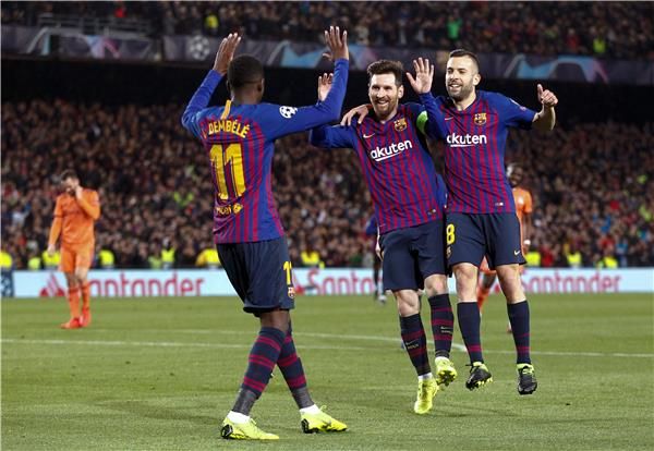 لاعبو برشلونة - أرشيفية