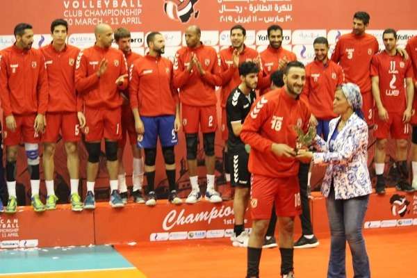 أحمد سعيد خلال التتويج