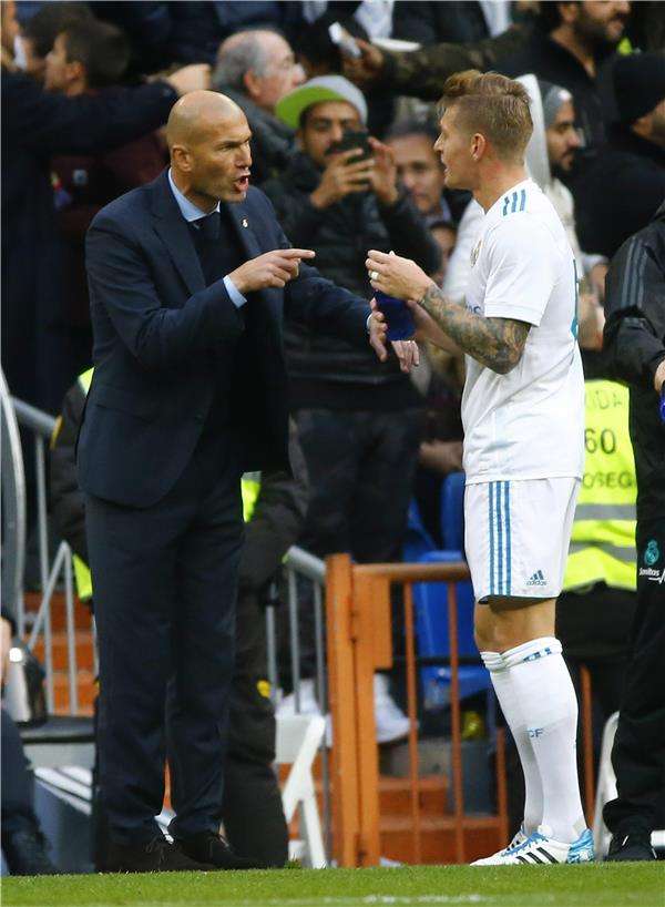 زيدان وكروس