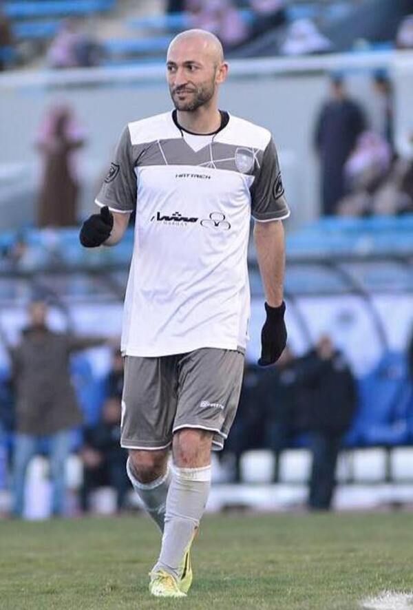 عيسى السباح