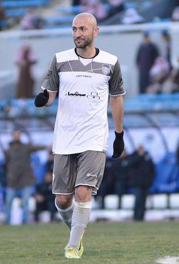 عيسى السباح