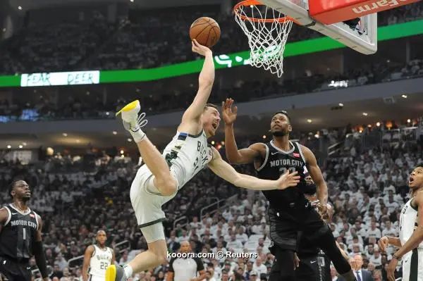 ?i=reuters%2f2019-04-15%2f2019-04-15t003644z_1883306976_nocid_rtrmadp_3_nba-playoffs-detroit-pistons-at-milwaukee-bucks_reuters