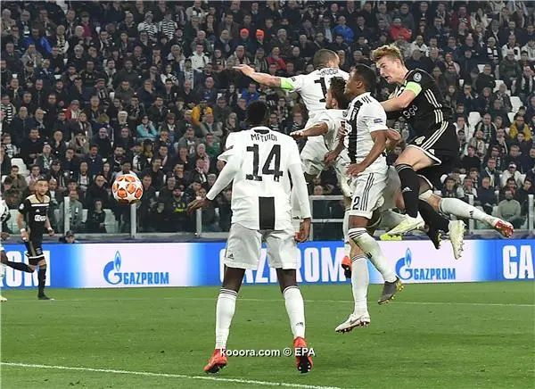 ?i=epa%2fsoccer%2f2019-04%2f2019-04-16%2f2019-04-16-07510919_epa