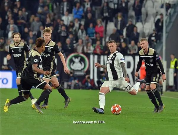 ?i=epa%2fsoccer%2f2019-04%2f2019-04-16%2f2019-04-16-07510920_epa