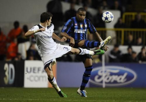 2010-11-02t220659z_01_djm26_rtridsp_3_soccer-champions_reuters
