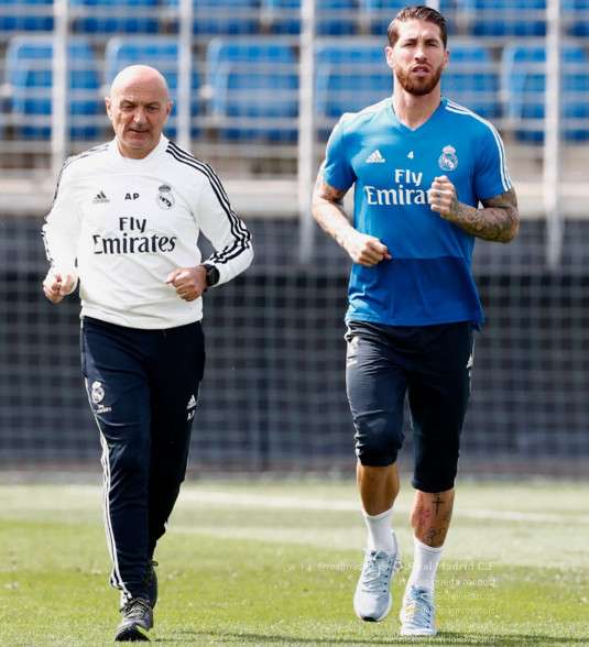 راموس في جانب من المران