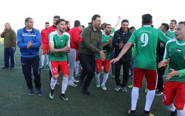 فرحة لاعبي الأمعري