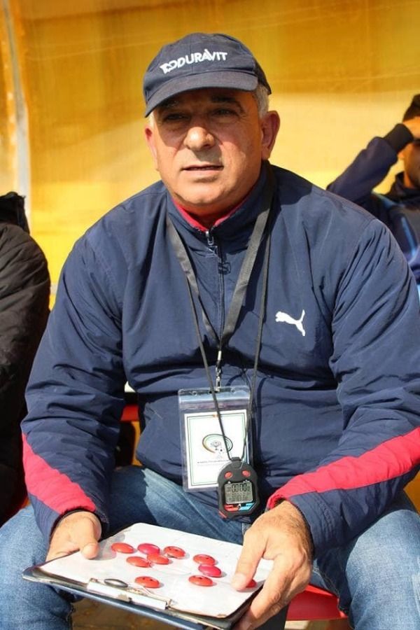 ربحي سمور مدرب الشاطئ